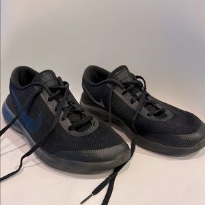 Nike Woman’s Black Athletic Shoes 8.5